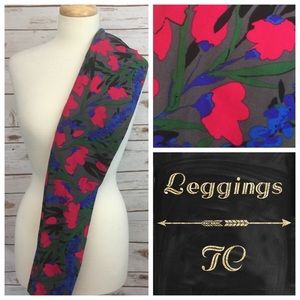 NWT Lularoe Legging - Size TC
